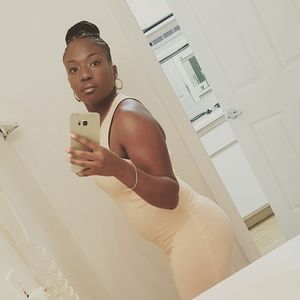 Meet your Posher, Lanaira